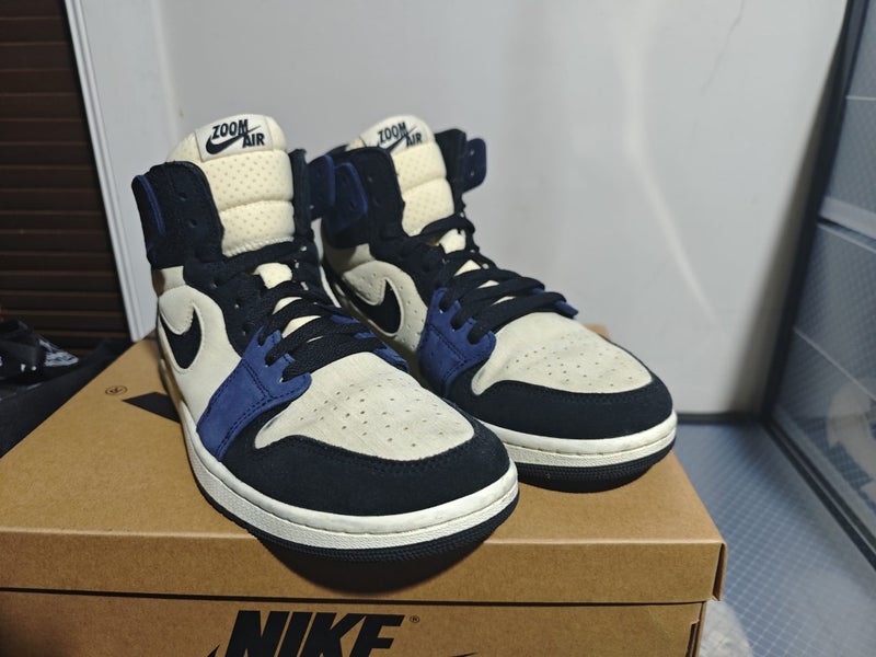 Nike Air Jordan 1 Zoom CMFT 2 – Mens Size US 8.5/Womens US 10 Carousel 2