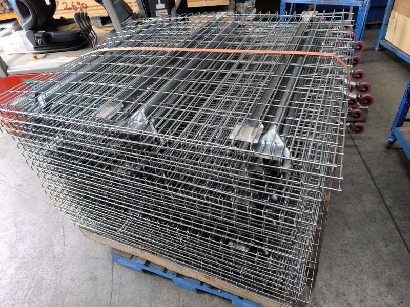Pallet Racking Wire Mesh Decking / Mesh Shelves Carousel 8