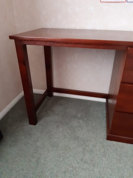 Wooden Desk Carousel 5