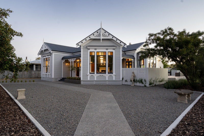 gallery carousel 1