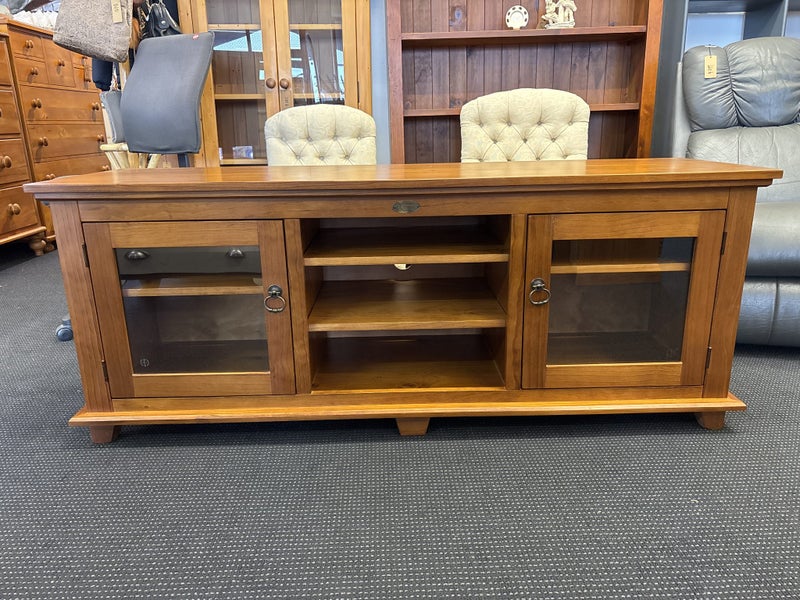Ferngrove 2 Door Low Entertainment Unit by Coastwood Furniture Carousel 2