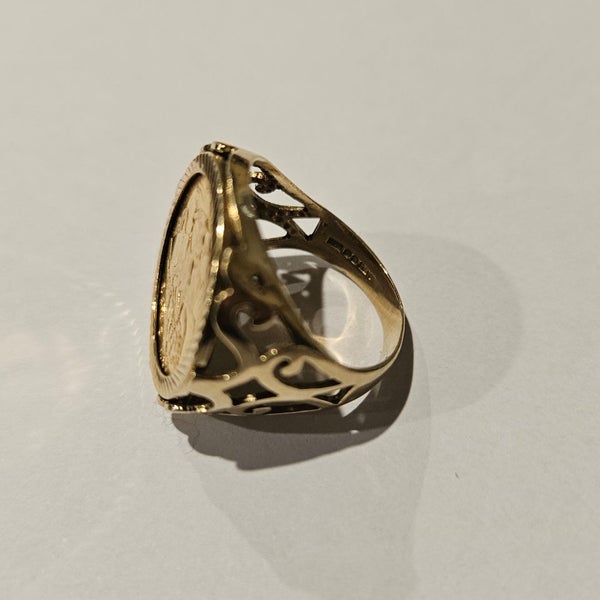 Half Sovereign ring.62865828154243111