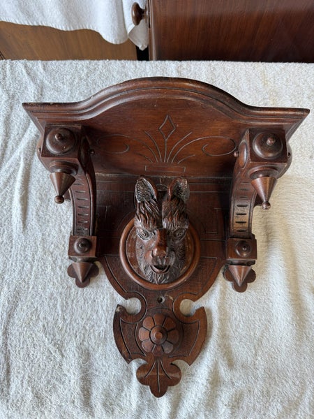 Circa 1960's Lindenwood Black Forest Wolf Head Wall Bracket Carousel 2