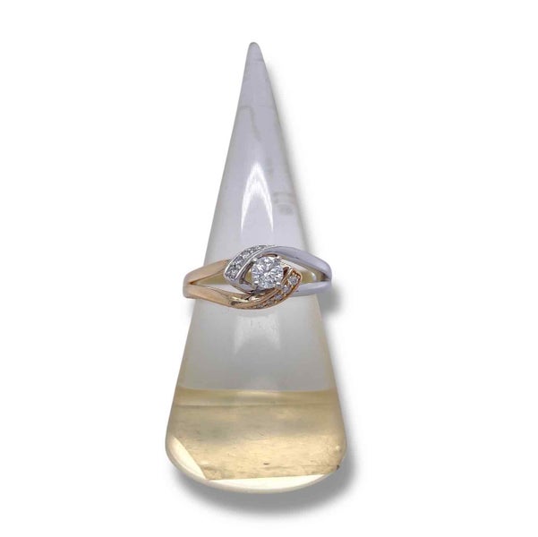 14CT YELLOW/WHITE GOLD RING WITH DIAMONDS Carousel 2