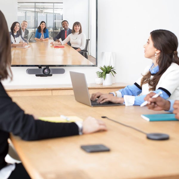 Logitech MeetUp 4K PTZ All-in-one Conference Video Bar FOV 120°, 5x Zoom Carousel 6