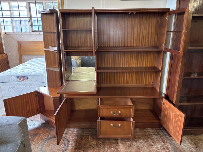G Plan Mahogany Wall Unit/Display Cabinet Carousel 2