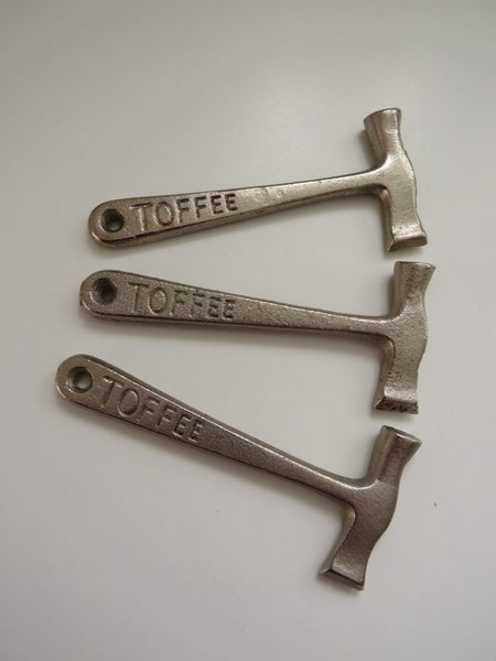 WALKERS & McCOWANS TOFFEE HAMMERS Carousel 1