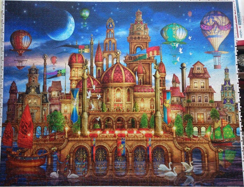 Pintoo Show Piece 2000 Pieces - Downtown Carousel 2