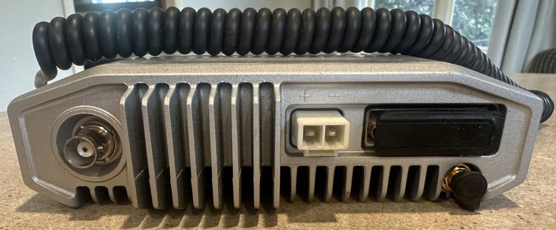 Hytera MD652 VHF RADIO Carousel 4