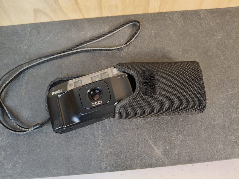 Ricoh RT550 film camera Carousel 2