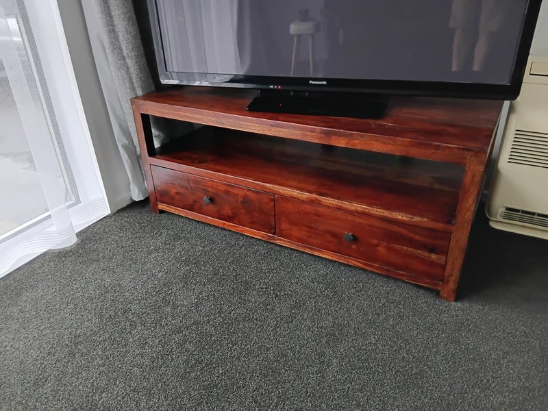 Entertainment cabinet Carousel 1