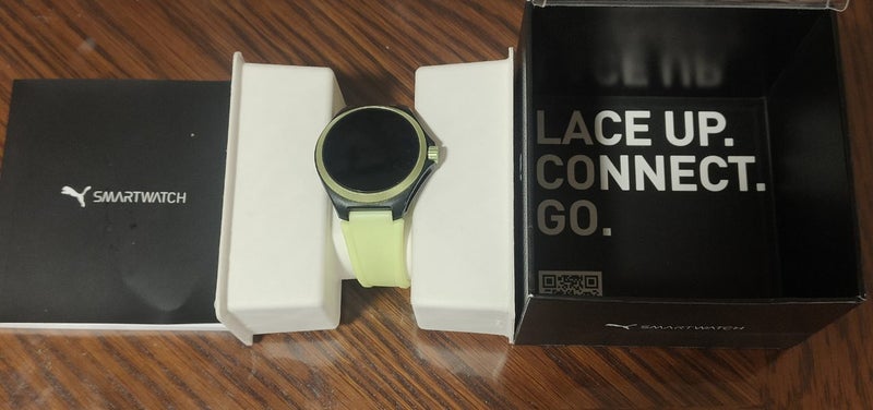 PUMA Smartwatch - Green Carousel 1