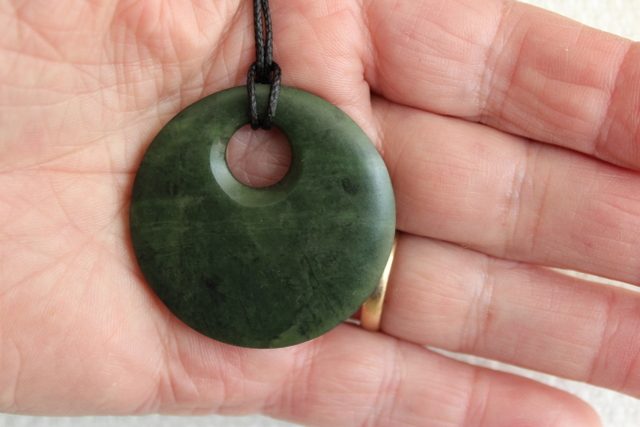 BEAUTIFUL KAWAKAWA KORU-DISC PENDANT Carousel 2