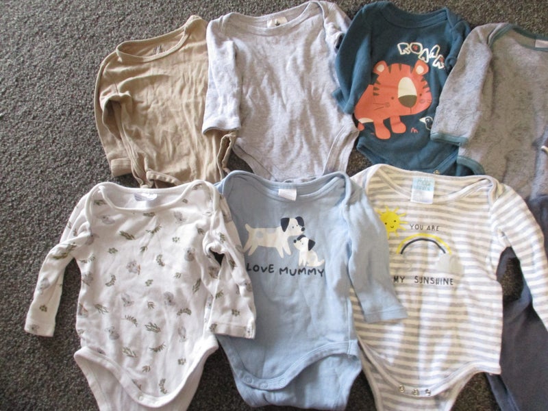 9 x size 3-6 months long sleeve bodysuits, domed crotch Carousel 3