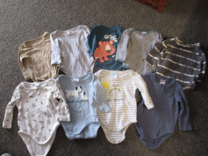9 x size 3-6 months long sleeve bodysuits, domed crotch Carousel 1