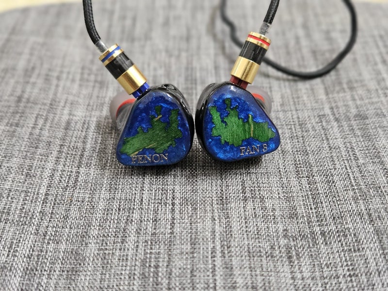 Penon Fan 3 In Ear Monitor Carousel 1