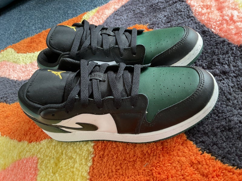 Air Jordan 1 low Green toe sz 7y Carousel 1