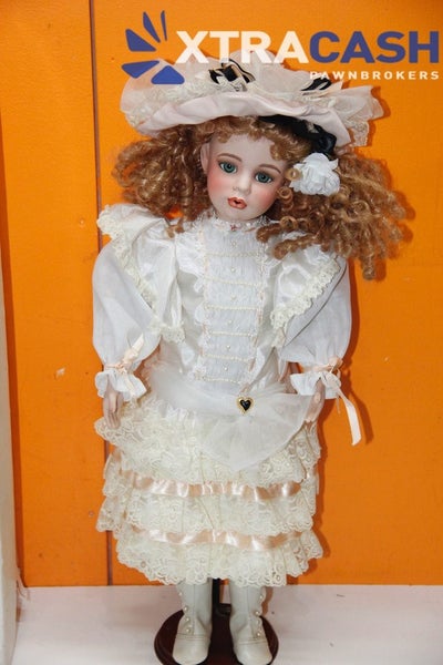 Hillview Lane - Limited Edition Collection Porcelain Doll - Chantelle Carousel 2
