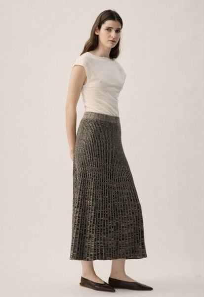 Marle Thea skirt Carousel 1