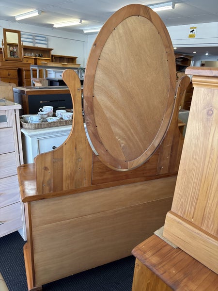 Woodpeckers Somerfield Solid Rimu 9Dr Dressing Table Carousel 20