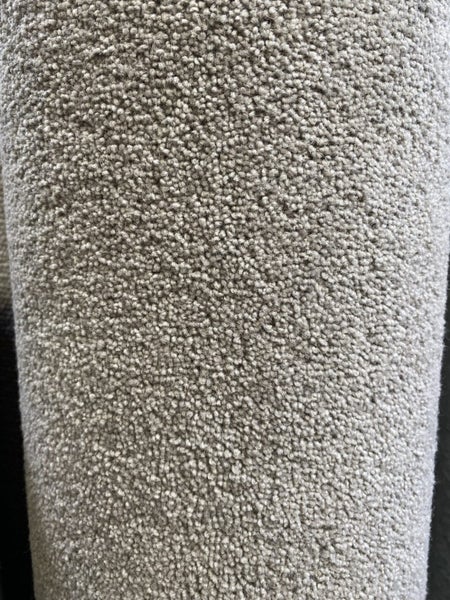 Auction 167- 3.00 x 3.65 metres,Pure wool, cut pile carpet Carousel 2