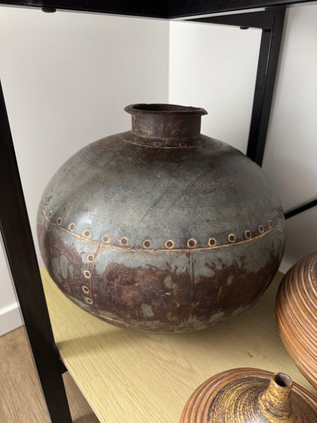 Freedom Furniture Large Vintage Galvanised Industrial Pot/ Vase/ Decor Carousel 1