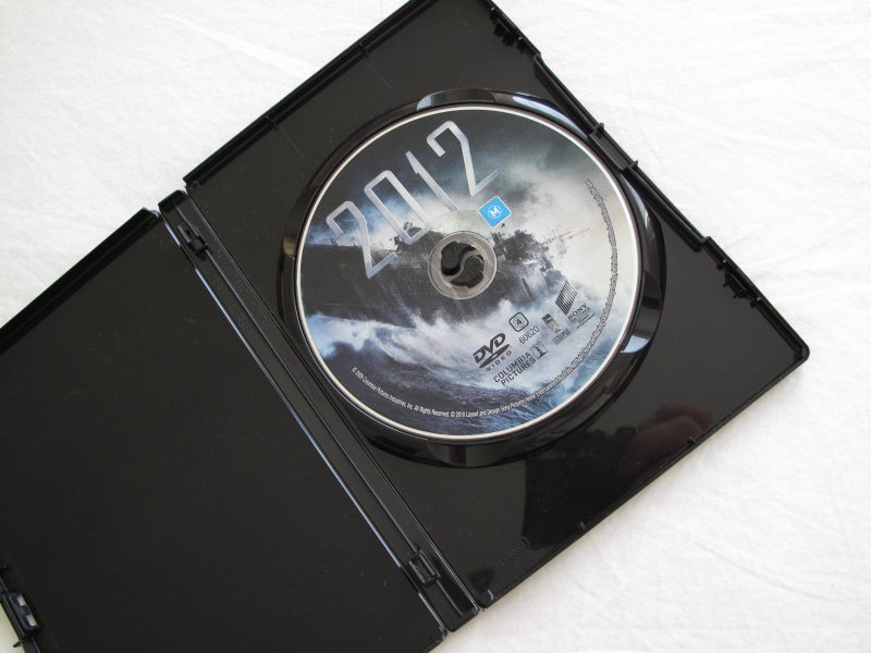 2012 (John Cusack / Amanda Peet) DVD :)64616058623107112