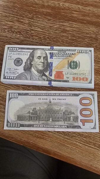 stack of 100x $100 usd bills *small copys* Carousel 1