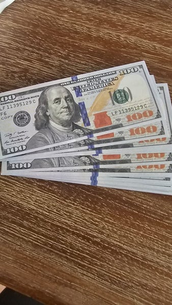 stack of 100x $100 usd bills *small copys* Carousel 2