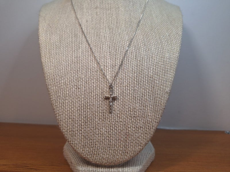 Jewellery Clearance - Solid Sterling Silver Crucifix and Curb Chain Carousel 1