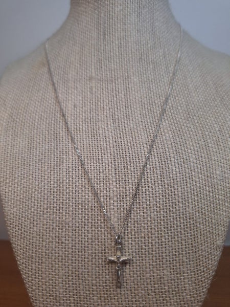 Jewellery Clearance - Solid Sterling Silver Crucifix and Curb Chain Carousel 6