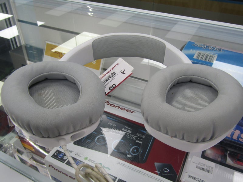 WIRED HEADPHONES JBL QUANTUM 100 - B16132901-6 Carousel 2