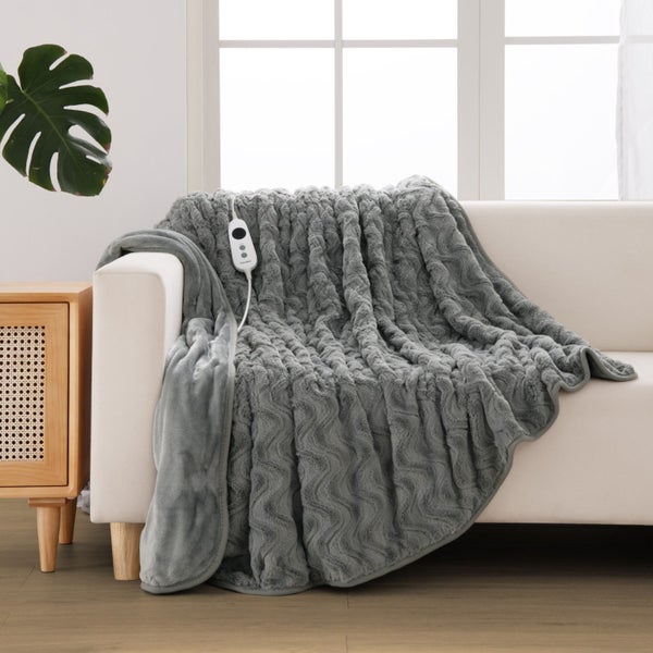 Dreamaker 500Gsm Faux Fur Heated Throw Silver 200 x 180cm Carousel 1