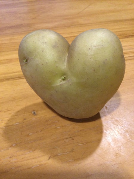 Novelty Golden Gourmet 'Heart' Shaped Spud Carousel 6