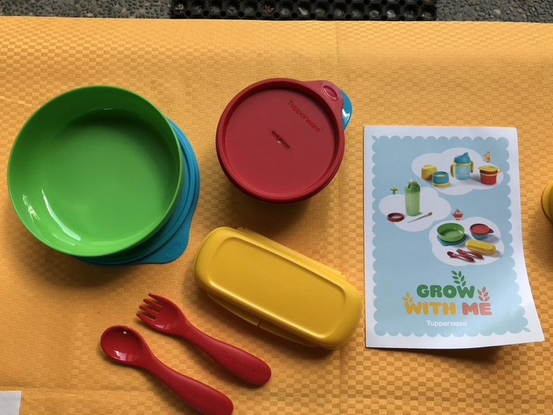 New Tupperware Grow With Me Feeding Set Carousel 1
