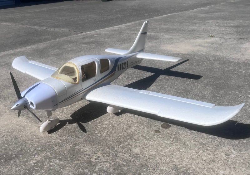 FMS Cessna 400 RC plane in very good condition 1.4m wingspan Carousel 1