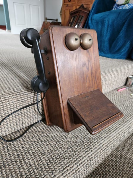 Beautiful restored Vintage Wooden Wall telephone Carousel 2