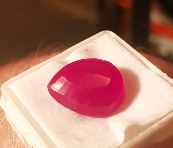 High Quality 9.05 Ct Natural Red Beryl Pear Cut Gemstone With Cert Carousel 2