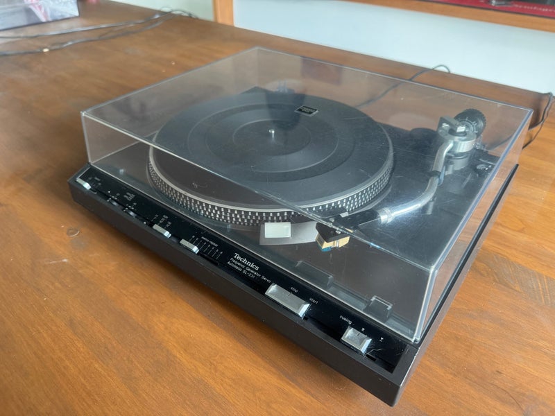Technics SL-231 Turntable Carousel 7