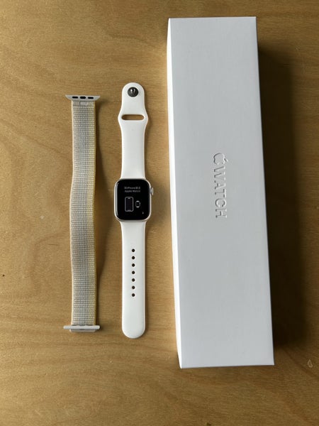 Apple Watch Series 8 41mm Carousel 1
