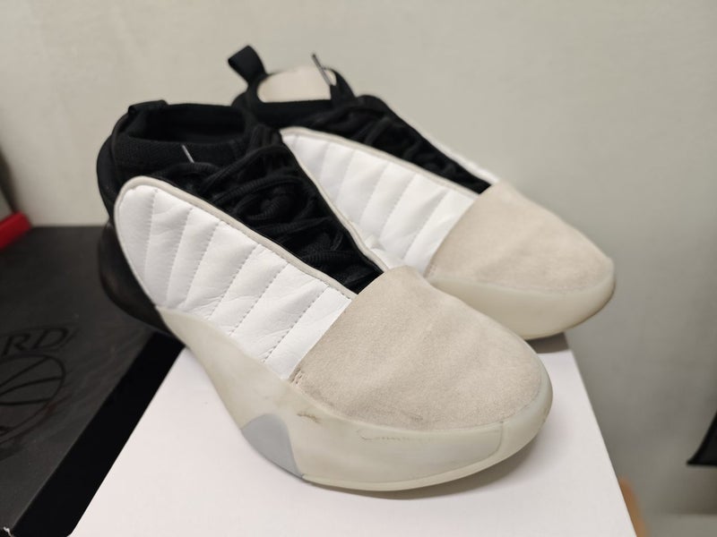 Great Condition Adidas Basketball Harden Volume 7 Mens Size US 8.563616657467267111