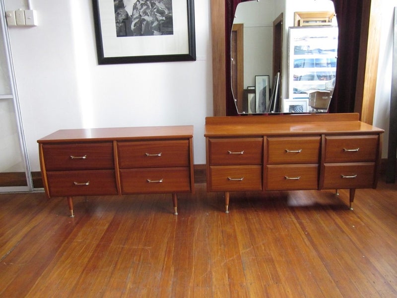 RETRO SOLID MAHOGANY BEDROOM SUITE 1960`S Carousel 1