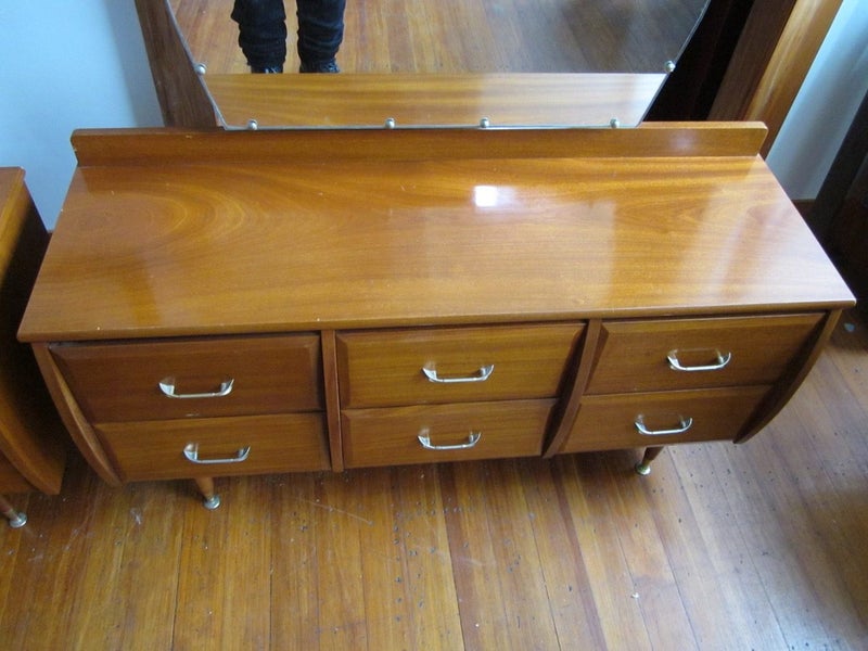 RETRO SOLID MAHOGANY BEDROOM SUITE 1960`S Carousel 4