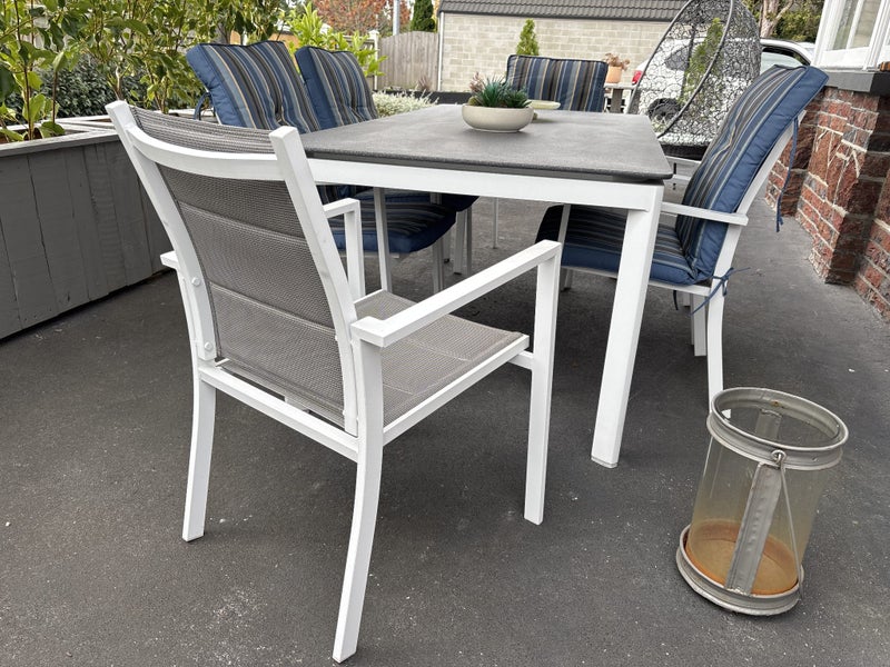 MWH Elements 6 Seater Garden Furniture Set -White Carousel 17
