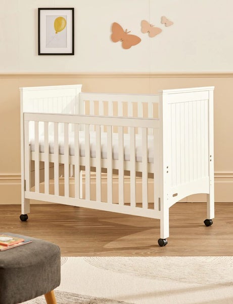 Great condition Farmers legacy growtime 4-in-1 cot Carousel 1