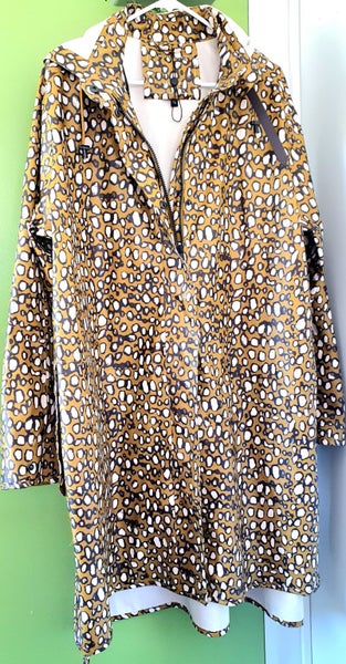 Ilse Jacobsen Raincoat Size 20 (46) Carousel 1