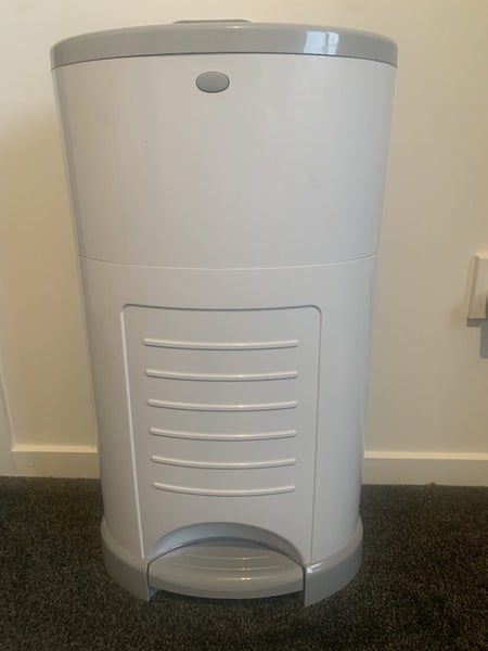 Korbell 16L Nappy Bin + 1 refill Carousel 1