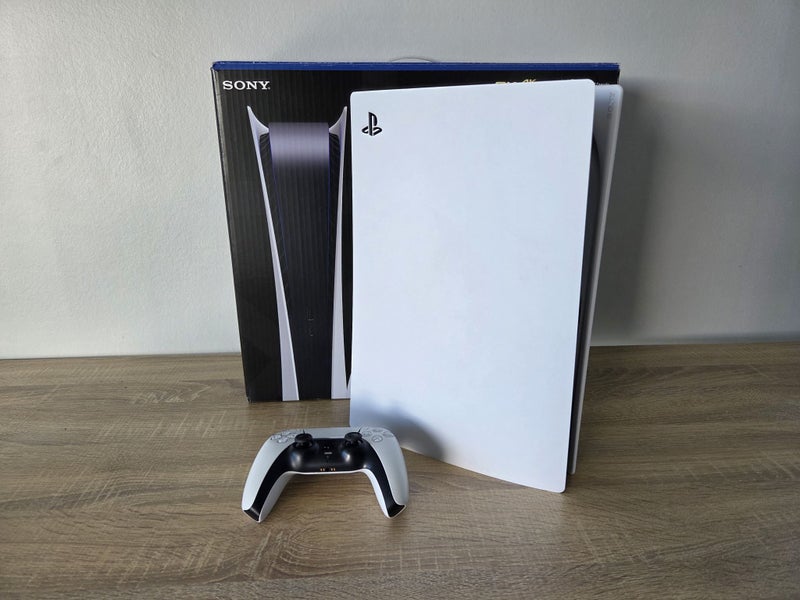 PS5 Console + Controller Carousel 1