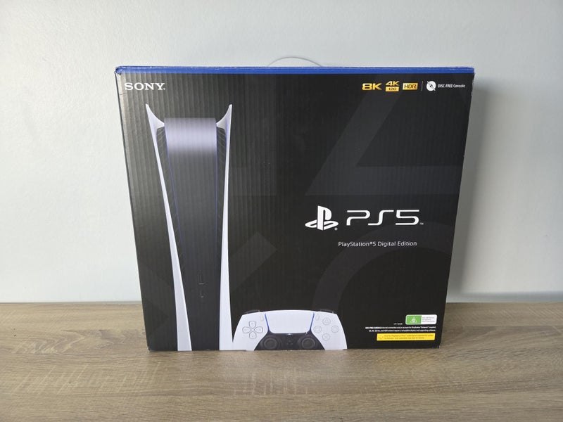 PS5 Console + Controller Carousel 3
