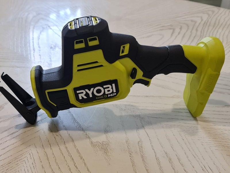 Ryobi RRS18C 18V ONE+ HP Brushless Compact Reciprocating Saw Carousel 2